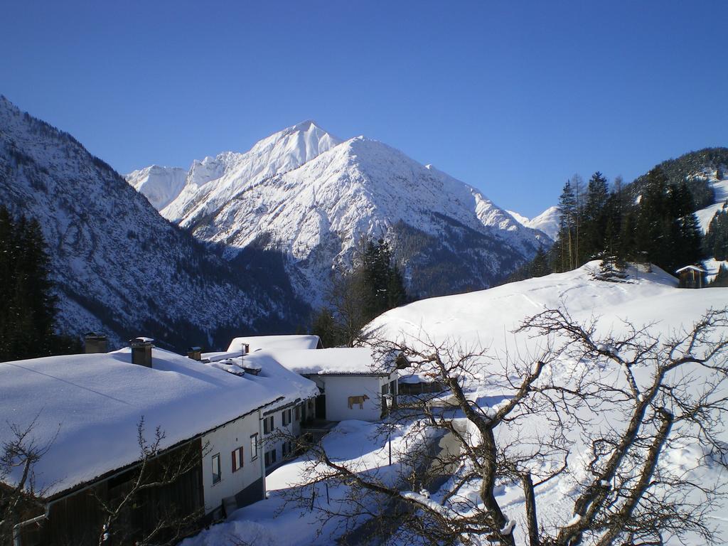 Haus Bergfrieden Hotel Bach  Exterior foto